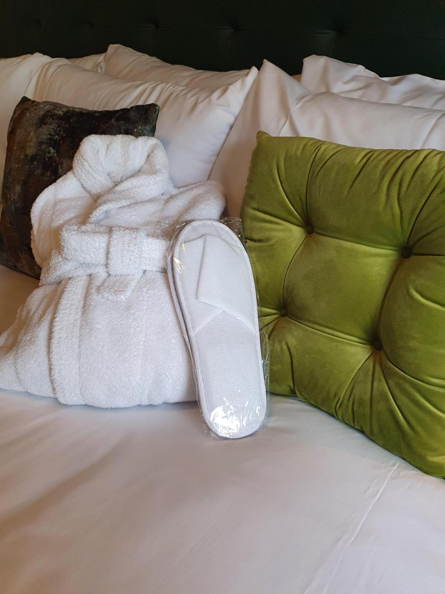 فندق The Coach And Horses هيكسهام الغرفة الصورة